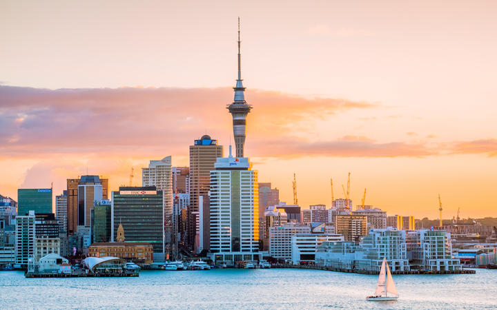NEW ZEALAND:  AUCKLAND - ROTORUA - CHISRTCHURCH
