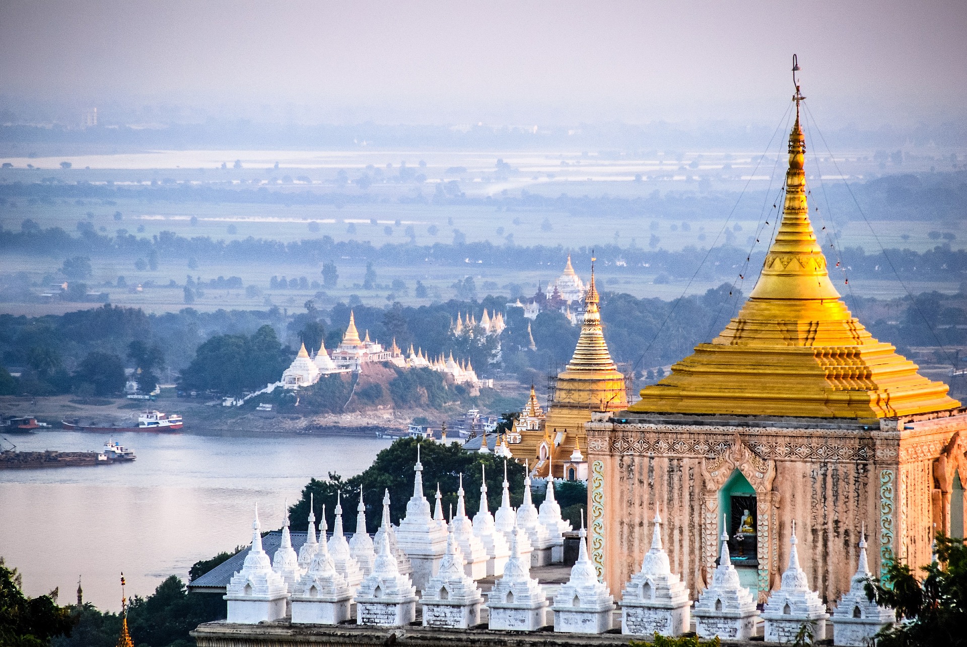 MYANMAR: YANGON - BAGAN