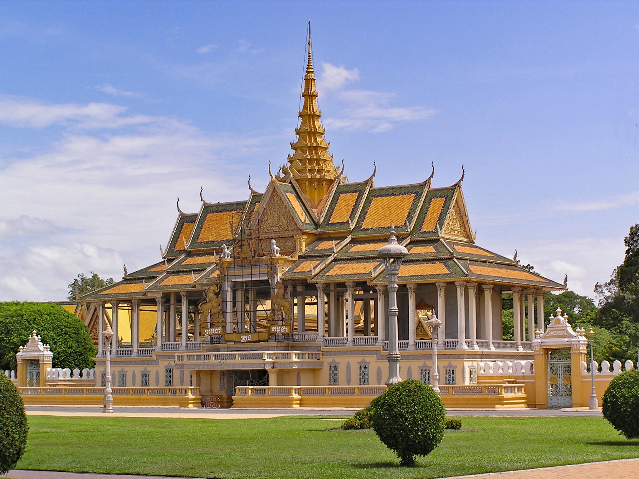CAMBODIA: PHNOMPENH – SIEMREAP — ảnh 4