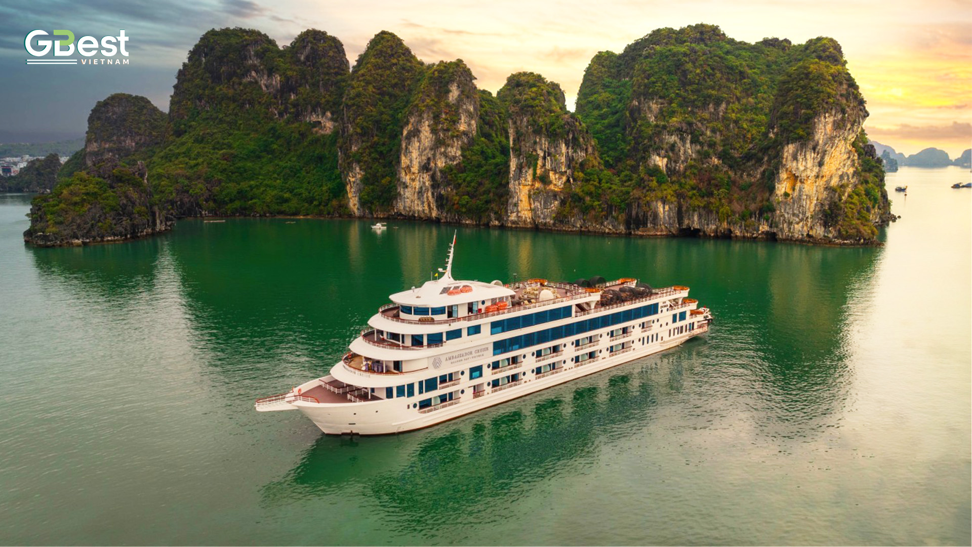 TRẢI NGHIỆM ĐẲNG CẤP TRÊN DU THUYỀN 5 SAO
